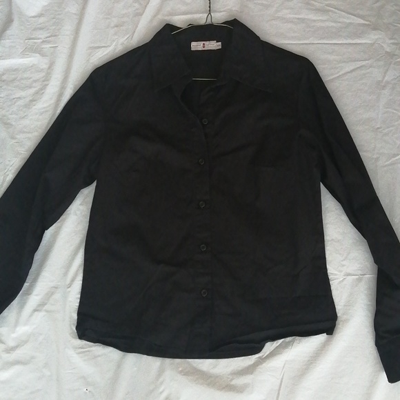 BLACK BASIC LONG SLEEVE BUTTON-DOWN SHIRT - Picture 2 of 4
